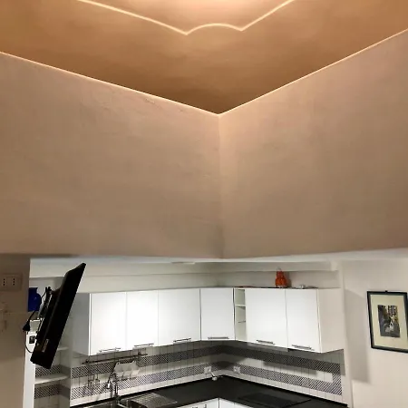 Civico 6 Apartment *
